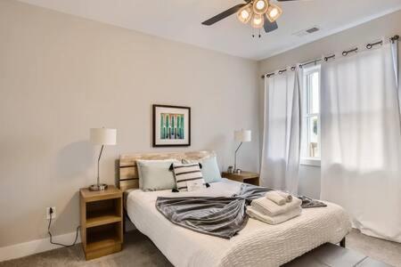 Villa New Build 5 Min To Broadway Sleeps 10 à Nashville Extérieur photo