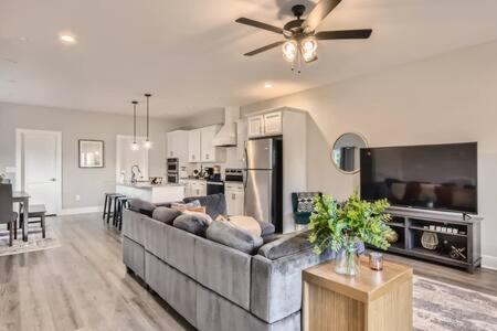 Villa New Build 5 Min To Broadway Sleeps 10 à Nashville Extérieur photo