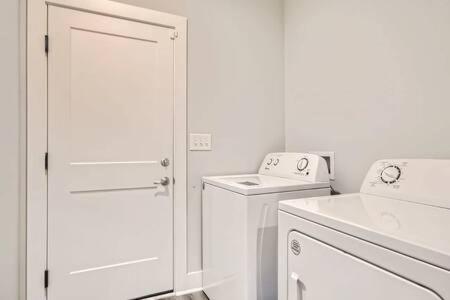 Villa New Build 5 Min To Broadway Sleeps 10 à Nashville Extérieur photo